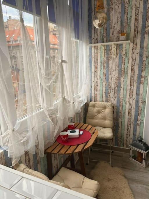 Ultracentral Lovely Place -Your Home Away From Home Bucharest Luaran gambar